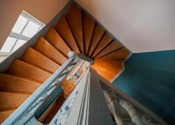 Appartement Montagnon - Les Suites Du Palais - Classe 4 Etoiles, Parking Prive, Vue Cathedrale, 3 Chambres, Primo C0Nciergerie