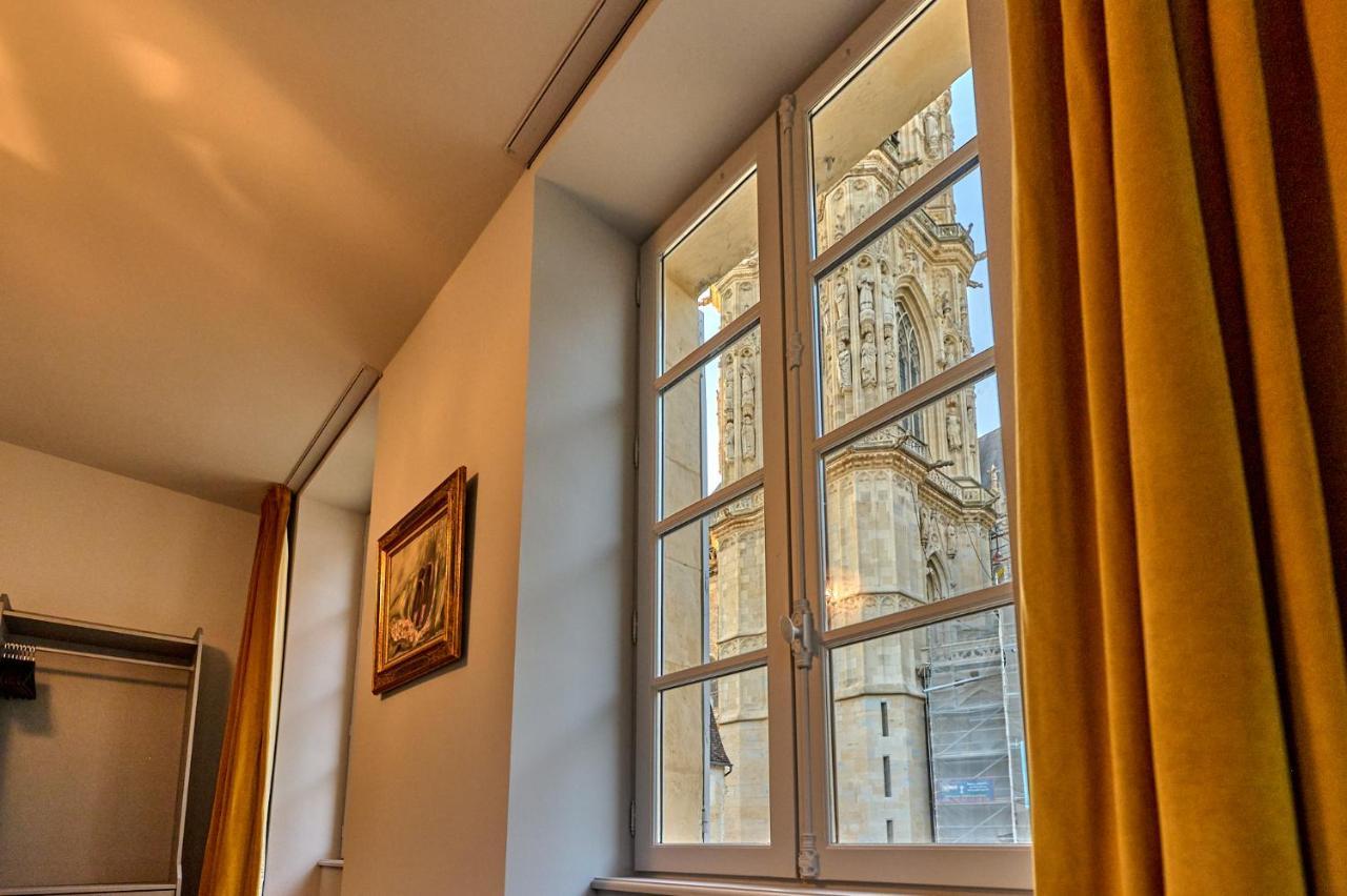 Montagnon - Les Du Palais - Classe 4 Etoiles, Parking Prive, Vue Cathedrale, 3 Chambres, Primo C0nciergerie Apartment
